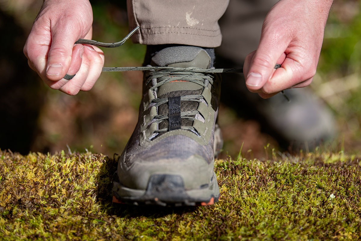 The North Face Vectiv Exploris hiking shoe (tightening laces)